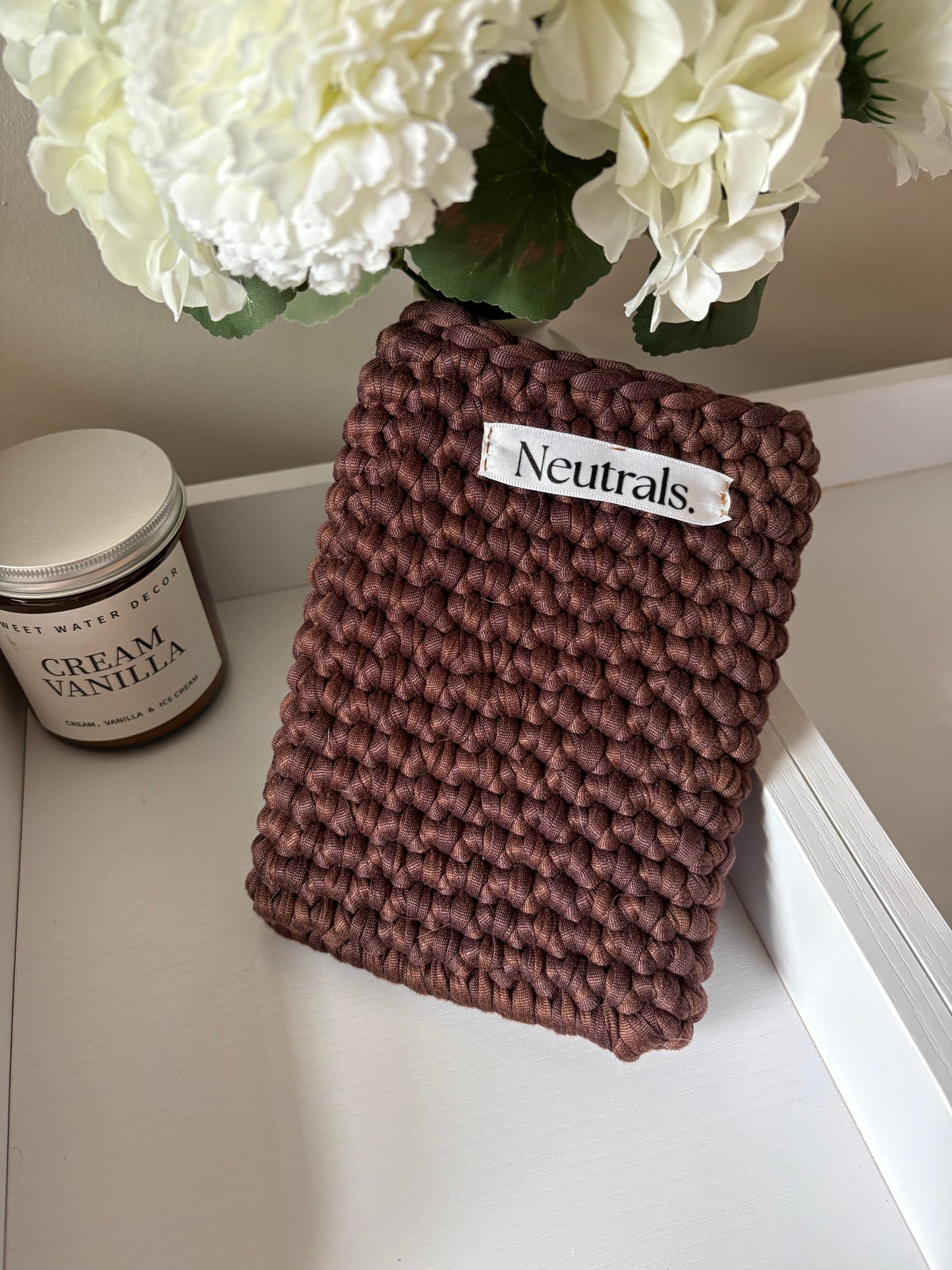 6-Inch Crochet Kindle Case – Soft, Handmade Cover