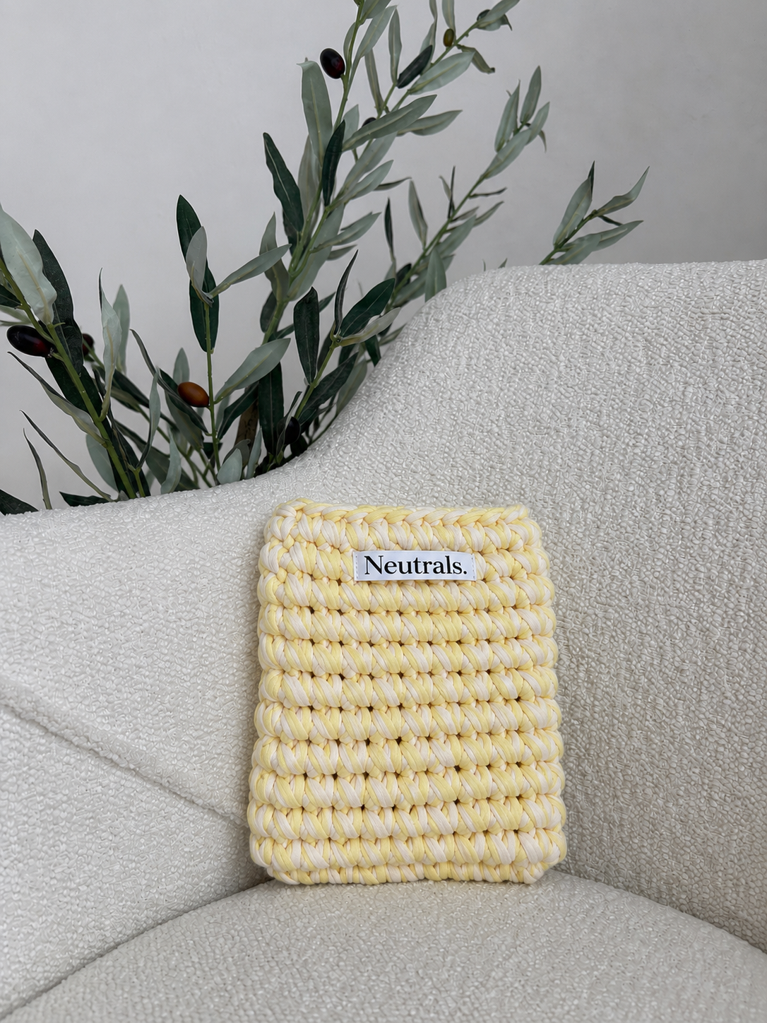 6-Inch Crochet Kindle Case – Soft, Handmade Cover