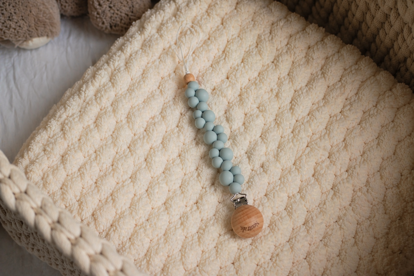 Neutral Silicone & Wooden Dummy Clip – Stylish Holder for Babies