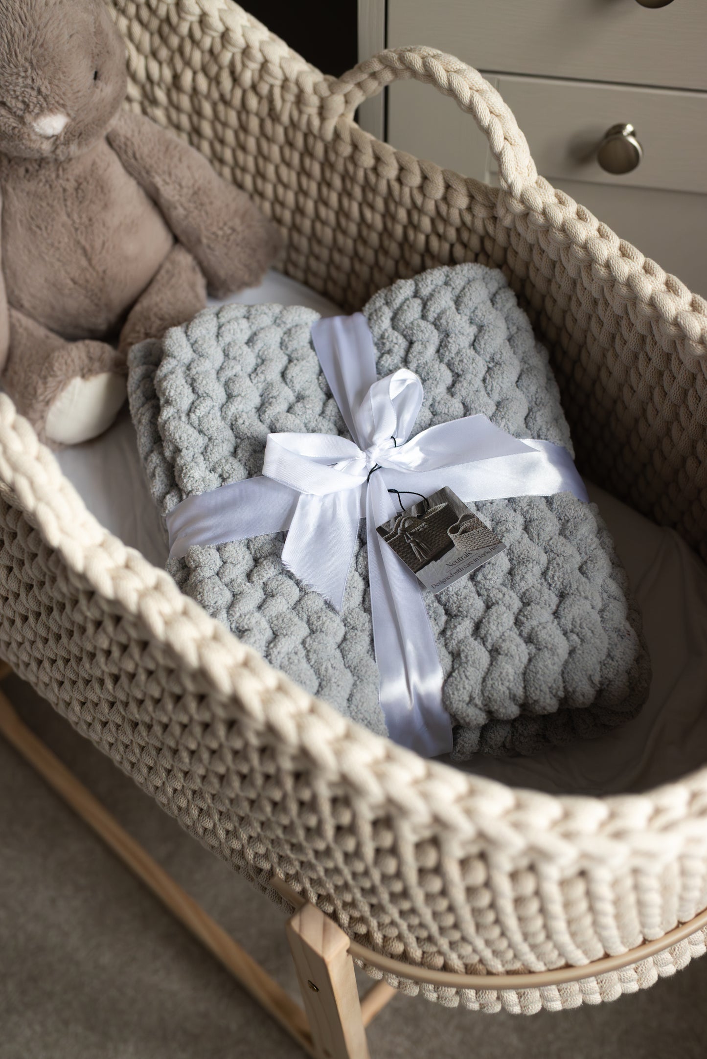 Super Chunky Crochet Blanket – Handmade in Neutral Tones