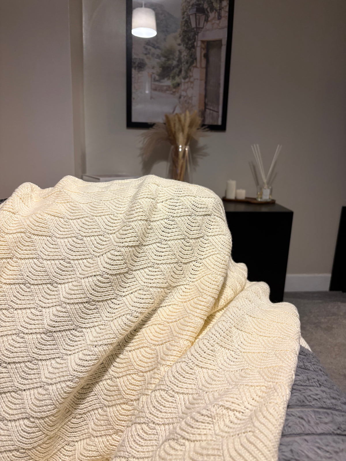 Knitted Look Baby Blanket – Soft Neutral Baby Blanket