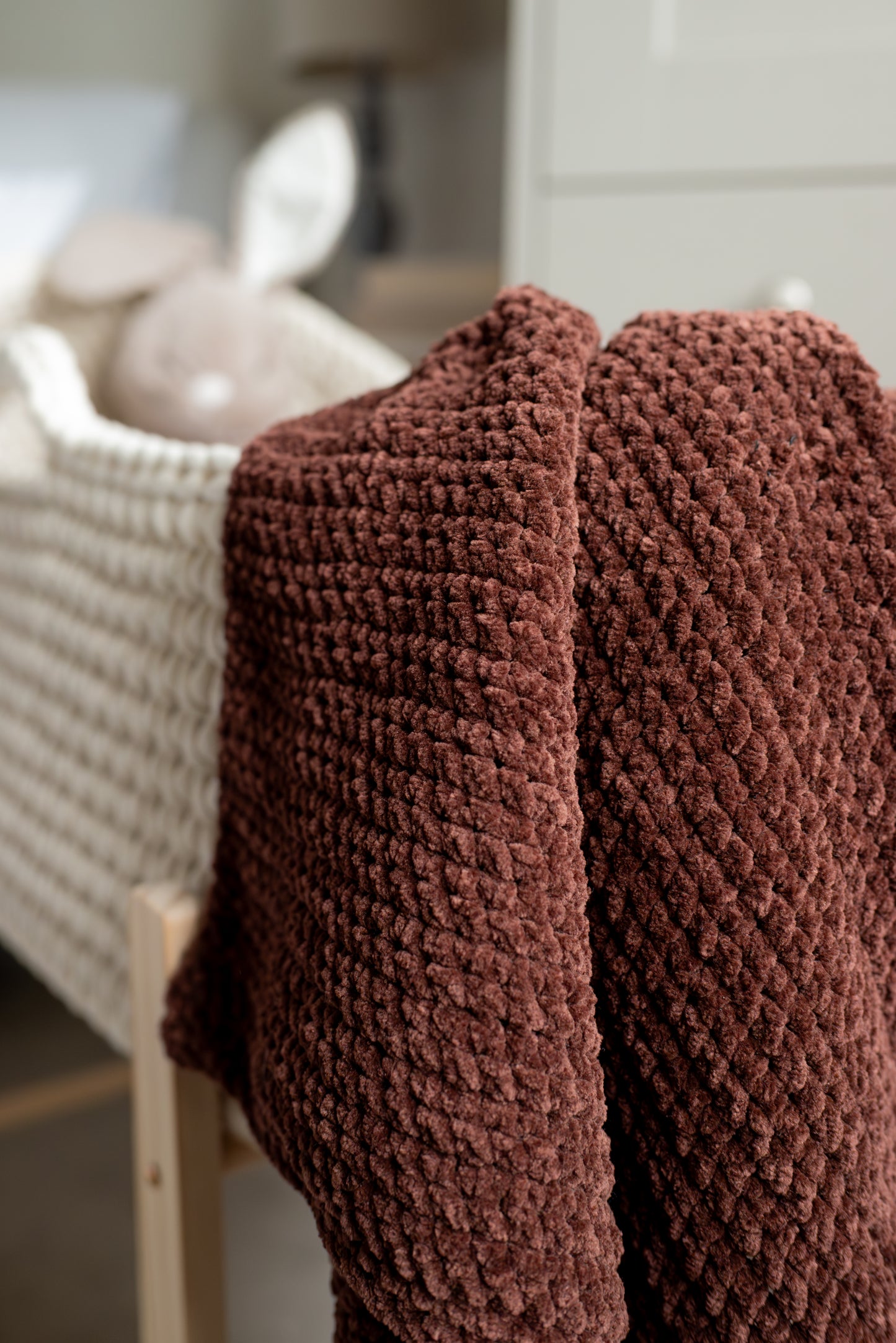 Chunky baby blanket – Handmade in Neutral Tones